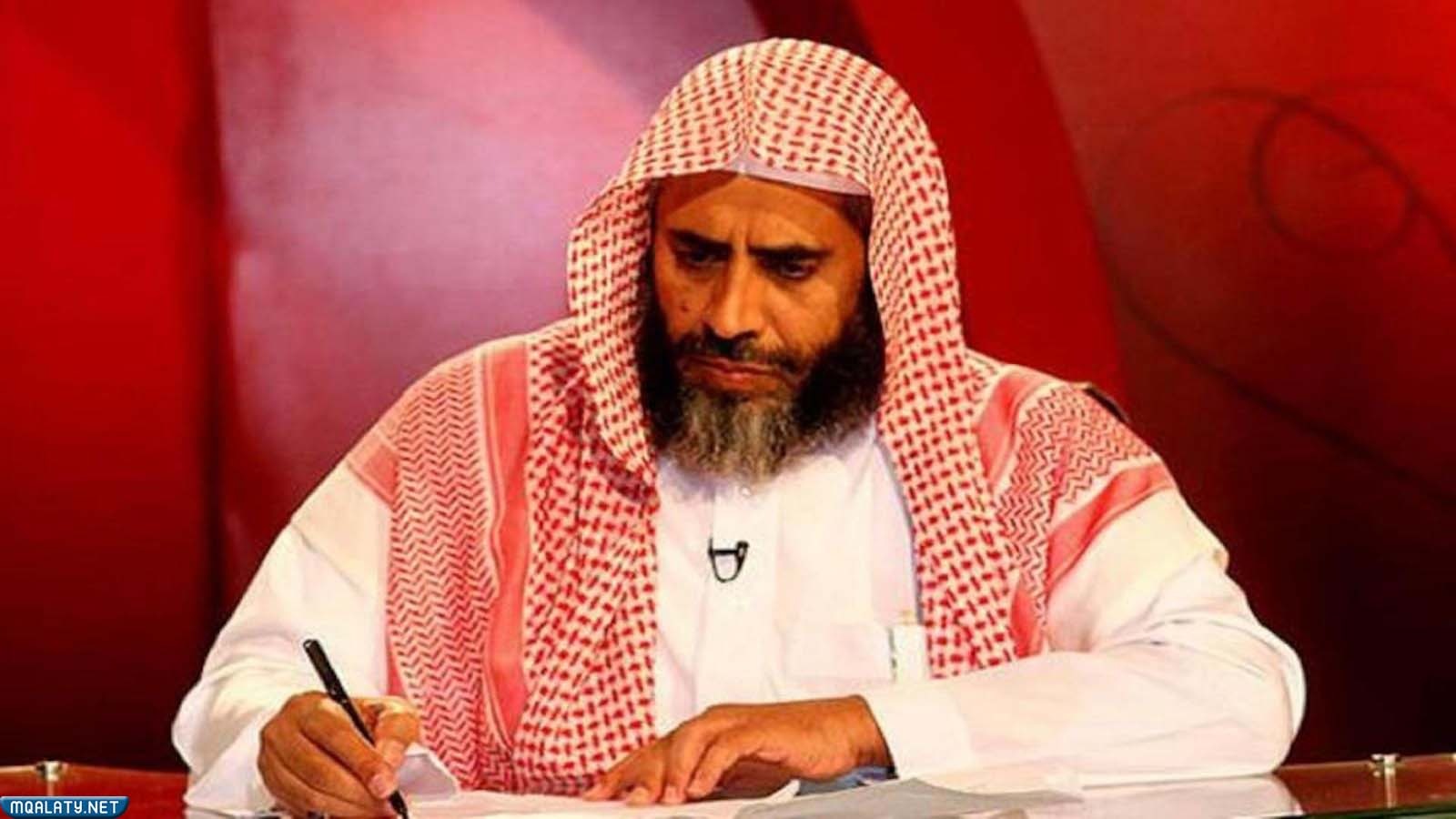 عوض القرني السيرة الذاتية