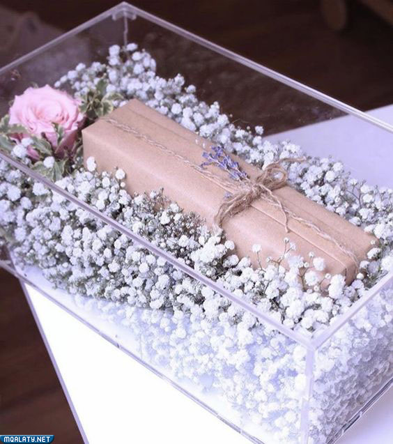 صور هدايا تخرج بسيطة