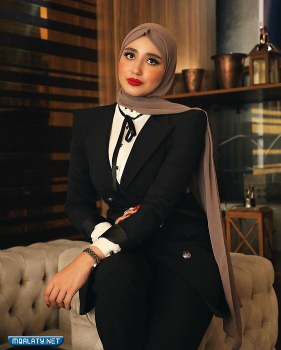 ملابس تخروج للبنات كلاسيكية
