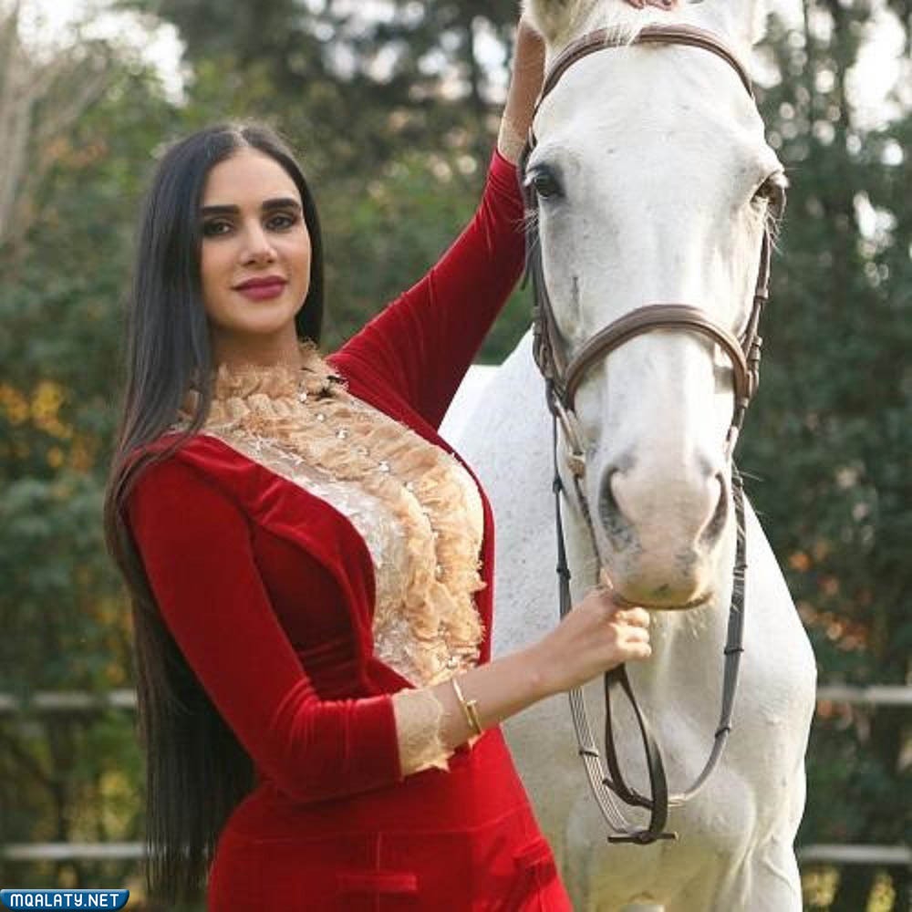 أحلام العجارمة السيرة الذاتية