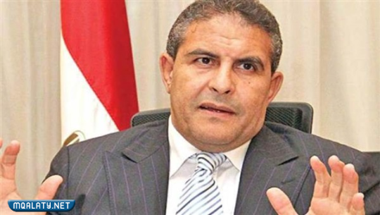 طاهر أبو زيد السيرة الذاتية