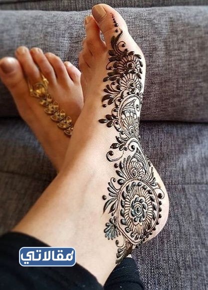 نقش حناء ناعم وخفيف الأرجل