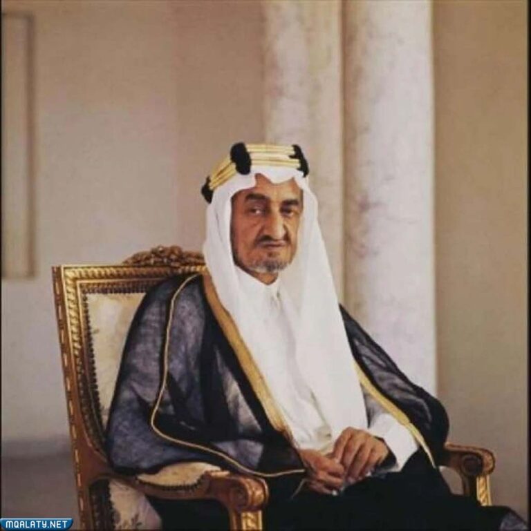 الملك فيصل بن عبدالعزيز السيرة الذاتية
