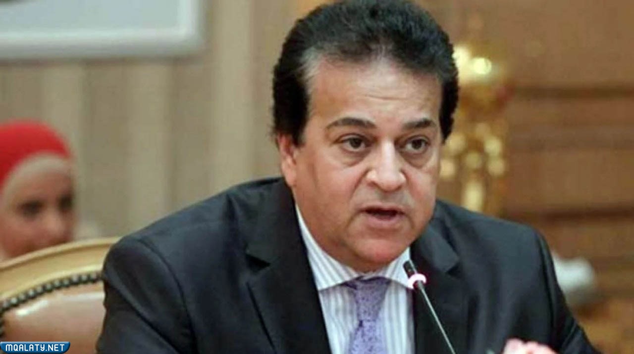 خالد عبدالغفار السيرة الذاتية