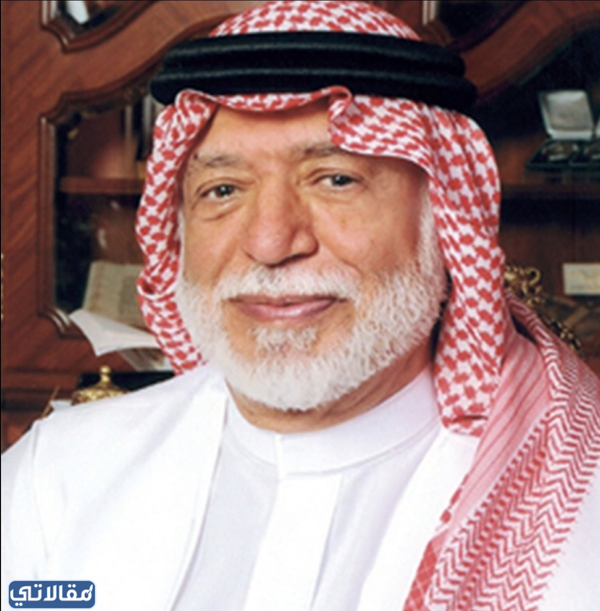 عبدالمقصود خوجة السيرة الذاتية