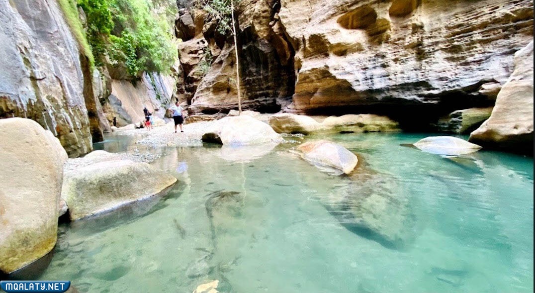 ركوب الزوارق الصغيرة