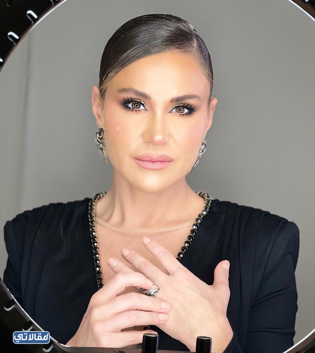 من هي ديما قندلفت ويكيبيديا