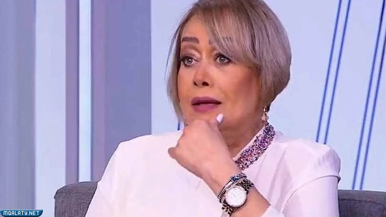هالة فاخر السيرة الذاتية