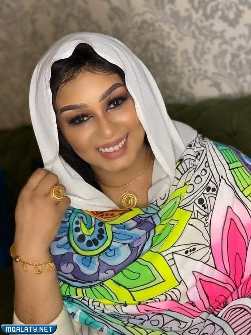 هديل المشرف السيرة الذاتية