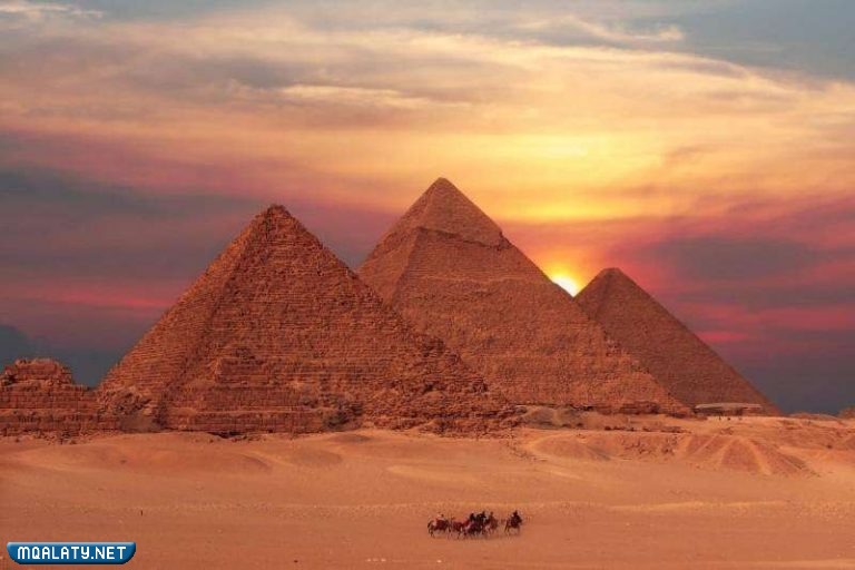 أهرامات الجيزة الثلاثة 