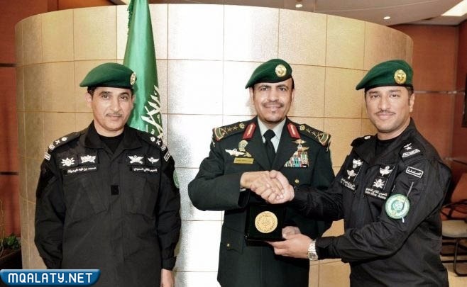 لبس الحرس الوطني الأسود
