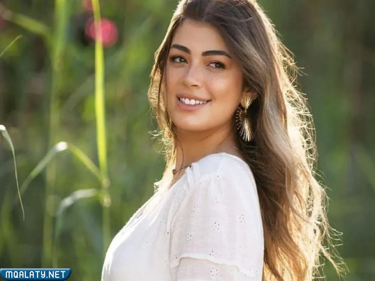 من هن بنات الفنان احمد زاهر بالصور
