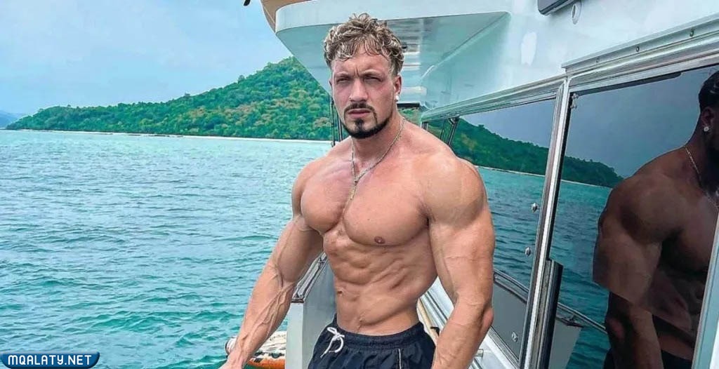"من