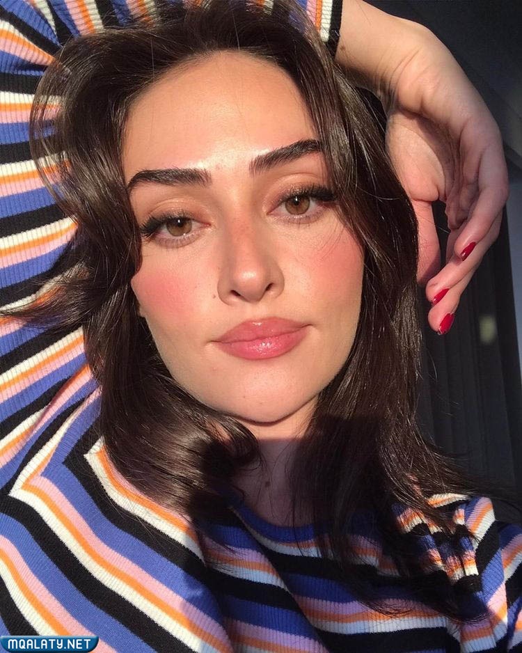 "من